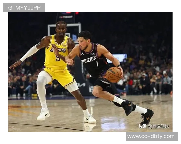 布克赞詹姆斯复出后无缝融入展现比赛魅力逐步找回状态令人期待